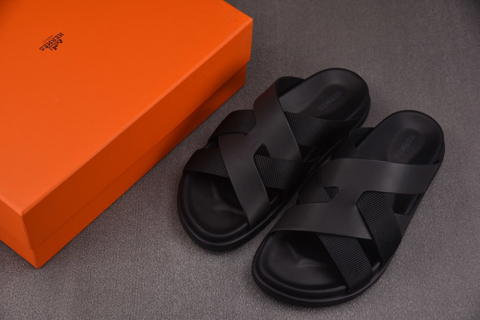Herme* Sandal130