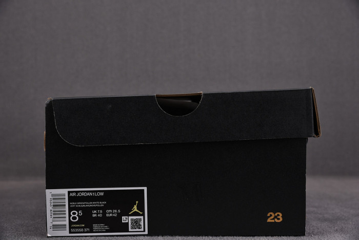 air jordan 1 low green toe 553558-371