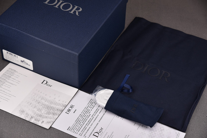 DIO* SNEAKERS B27 T0000-021