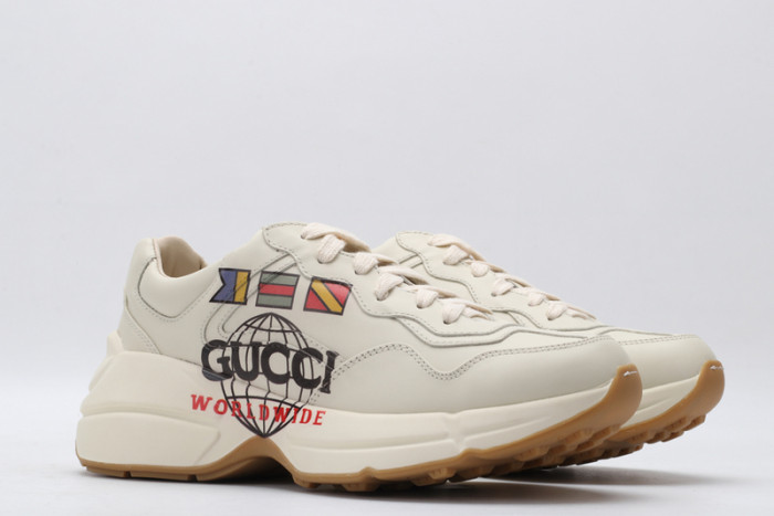 G*u*i* trainer sneaker12