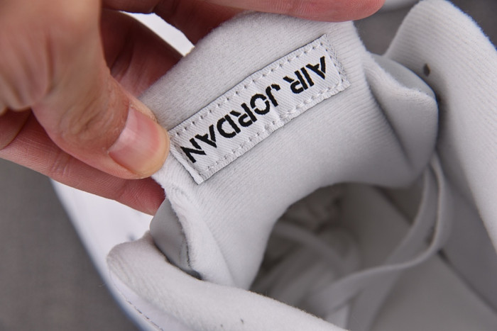 Air Jordan 5 "White Metallic" HQ7978-103