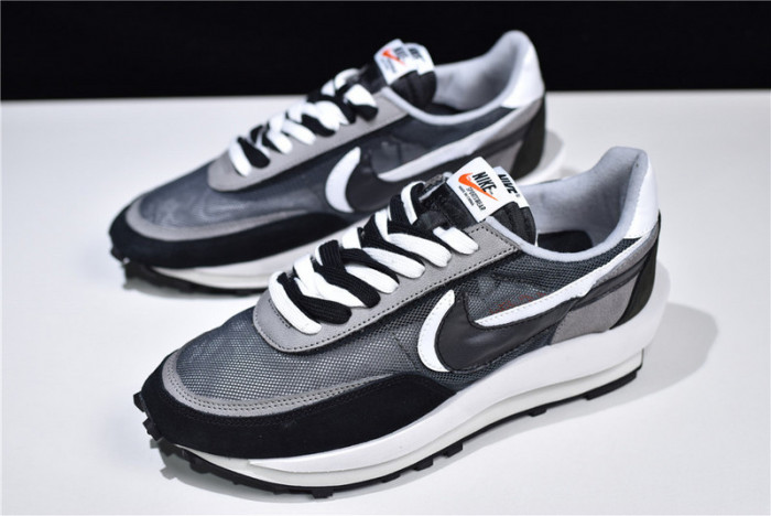sacai x nike ldv waffle black bv0073-001