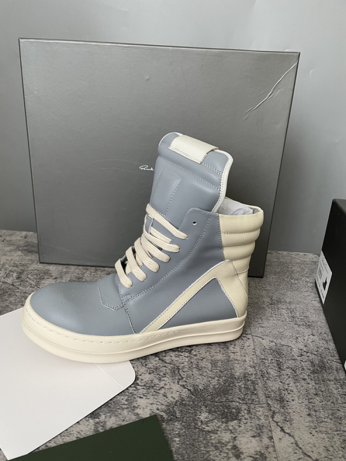 Rick Owe* R000251