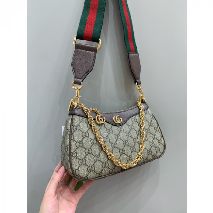 G*u*i bag7