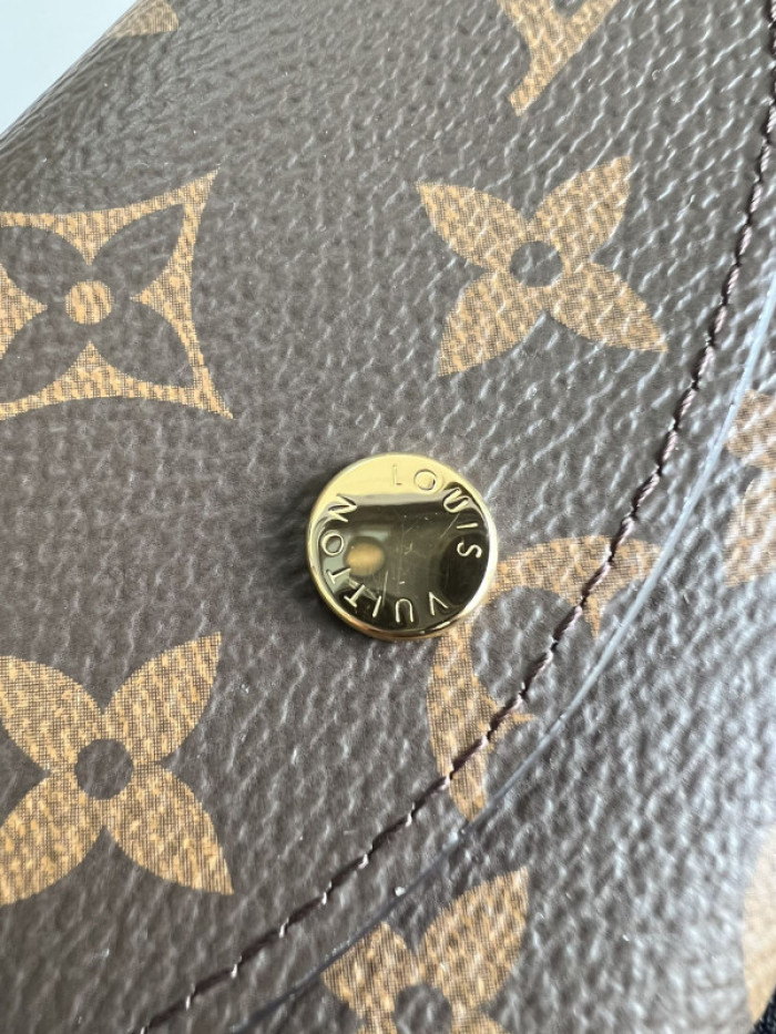 L&V WALLET13