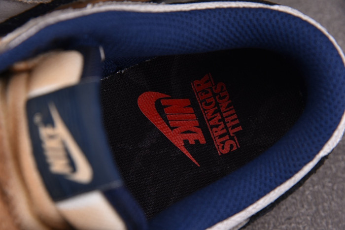 Nike Dunk Low Stranger Things Phantom IH6766-001