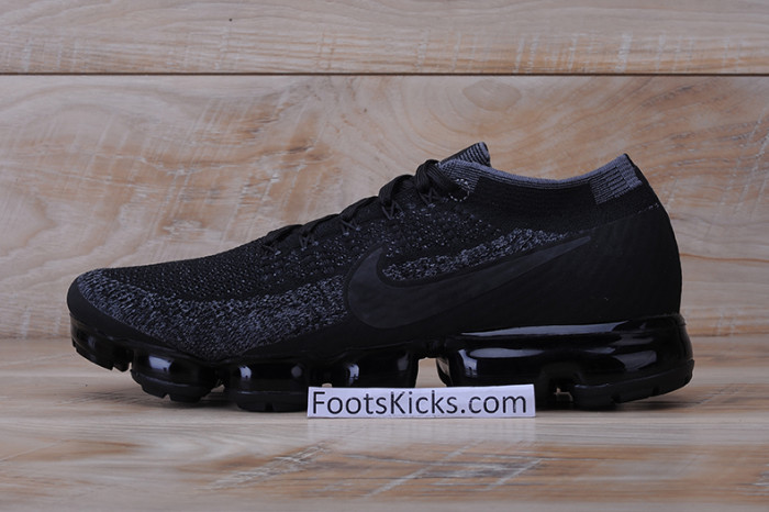 nikelab air vapormax flyknit "triple black" - 899473 003