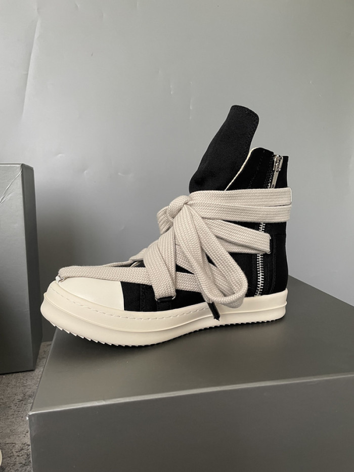 Rick Owe* R000187