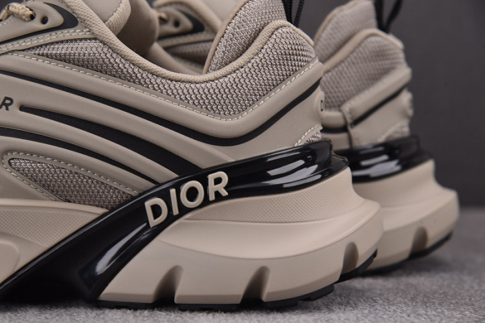 D1OR SNEAKERS B44 T0000-241