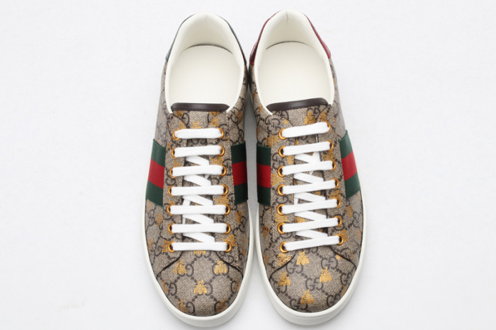 G*u*i* trainer sneaker46